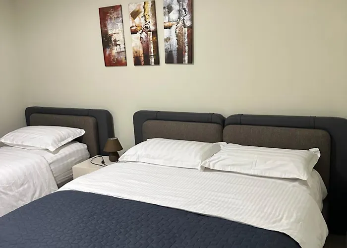 Brilant ティラナ